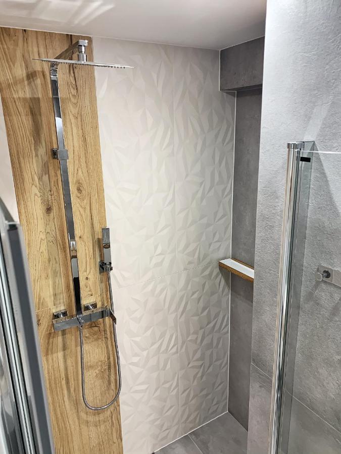 Lm Ventus Apartment キェルツェ エクステリア 写真