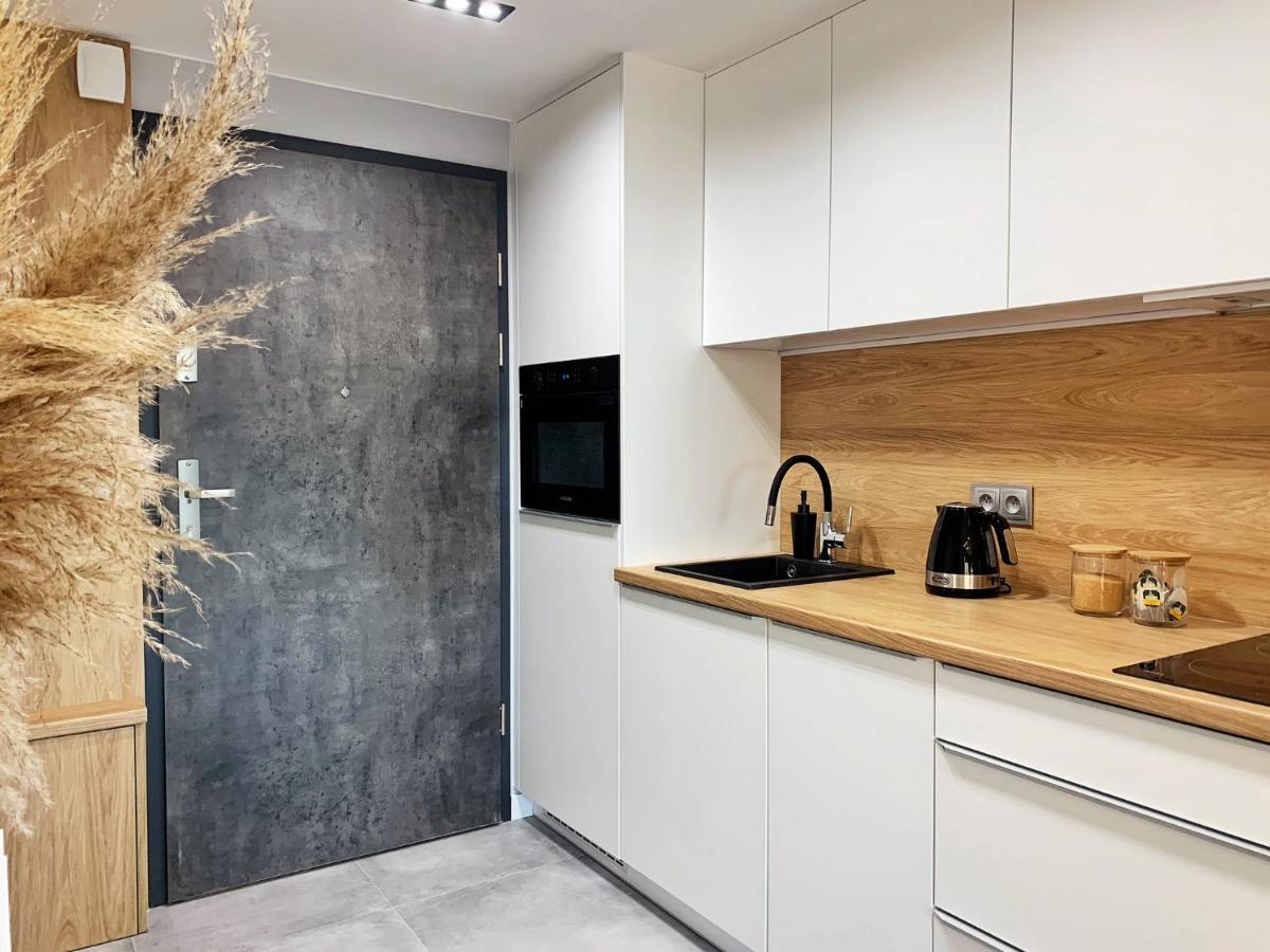 Lm Ventus Apartment キェルツェ エクステリア 写真